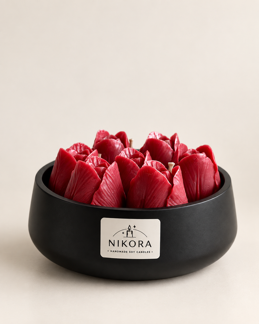 Tulip Bloom Black